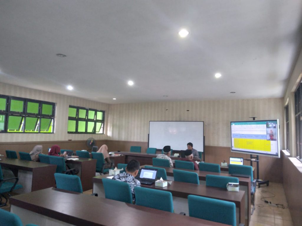 Komunikasi dan Penyiaran Islam S2 melangsungkan Simulasi/Review Penyusunan Borang Akreditasi